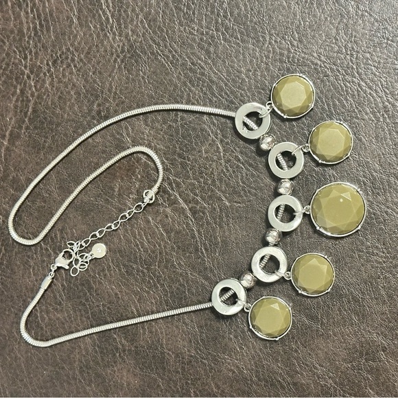 Unbranded Olive Green Faceted Stones Fashion Jewelry Snake Style Chain 21.5 “ - Picture 4 of 7